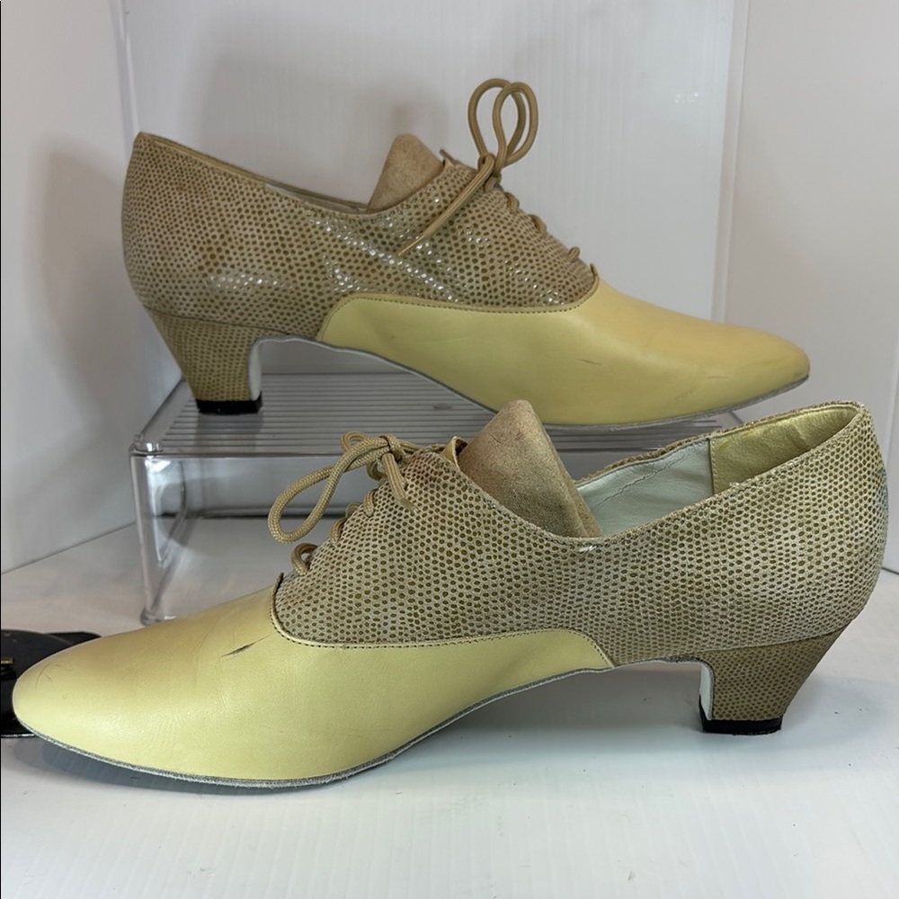 Elegant pale butter yellow and‎ Tan Women's Lace-Up dance Heels leather sole b1